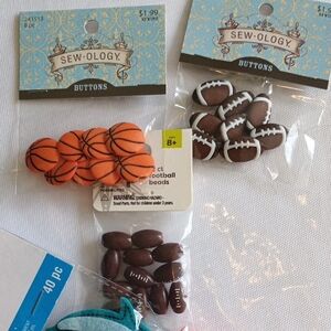 Sew-Ology Sports Button Set